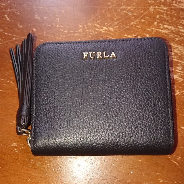 Furla(フルラ)のみみママ様専用FURLA 二つ折り財布 フリンジ レディースのファッション小物(財布)の商品写真