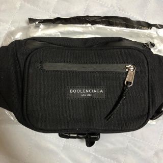 バレンシアガ(Balenciaga)のboolenciaga' Clout Bag (ウエストポーチ)