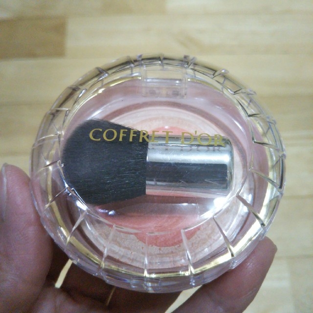 COFFRET D'OR(コフレドール)のコフレドール スマイルアップチークス コスメ/美容のベースメイク/化粧品(チーク)の商品写真