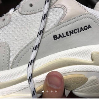 バレンシアガ(Balenciaga)の国内正規品 balenciaga  triple s 43 イタリア製(スニーカー)