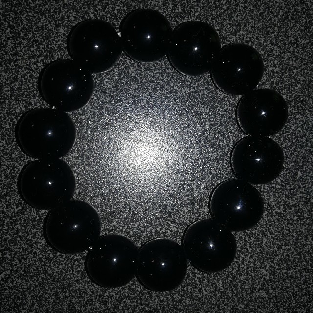 天然石 大粒黒瑪瑙 数珠　ブレスレット14mm メンズのアクセサリー(ブレスレット)の商品写真