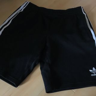 アディダス(adidas)のadidas ハーフパンツ(ショートパンツ)