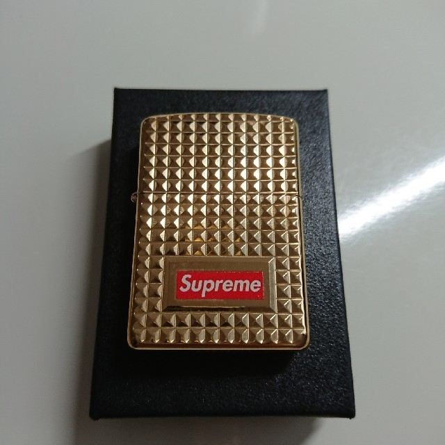 Supreme(シュプリーム)のSupreme Diamond Cut Zippo Gold メンズのファッション小物(タバコグッズ)の商品写真