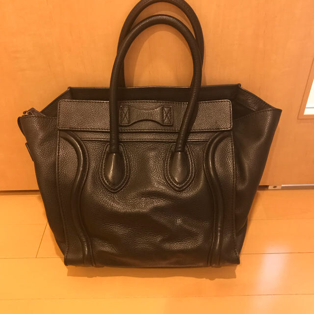 celine(セリーヌ)のセリーヌ ラゲージ 黒 レディースのバッグ(ハンドバッグ)の商品写真