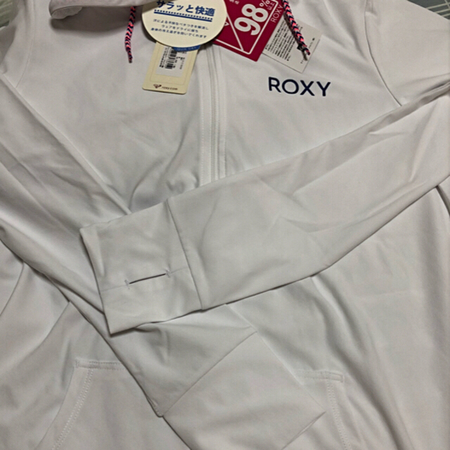 Roxy(ロキシー)の新品 ロキシー 定価8640円 98%以上のUVカット! ラッシュガード L レディースの水着/浴衣(水着)の商品写真