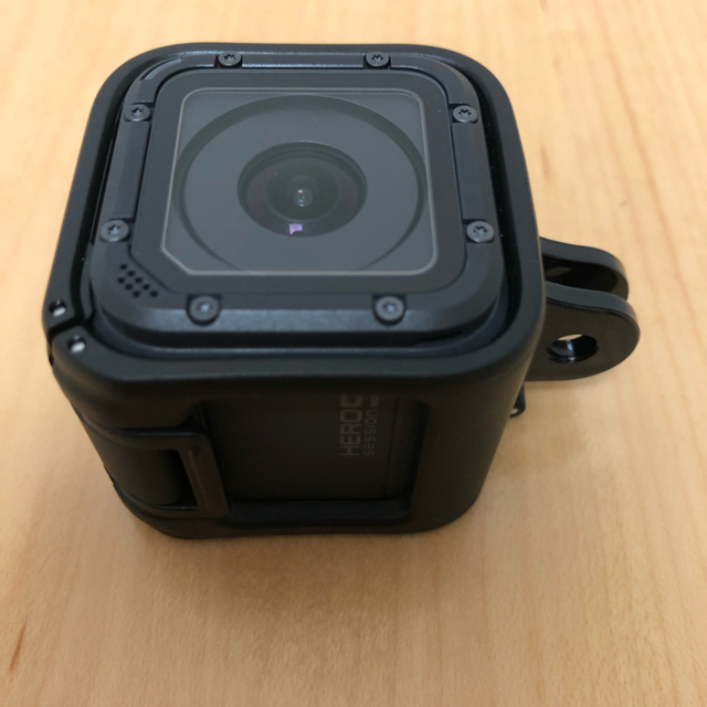 最高の品質の  GoPro Hero 5 Session 4K 本体+リストバンド+三脚+32G