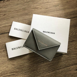 バレンシアガ(Balenciaga)の大人気 新品 バレンシアガ 三つ折り コンパクト 折財布 グレー 大人気(財布)