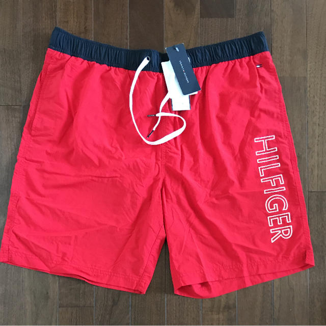 TOMMY HILFIGER(トミーヒルフィガー)の【新品】トミーヒルフィガー TOMMYHILGIGER 水着 メンズ XLサイズ メンズの水着/浴衣(水着)の商品写真