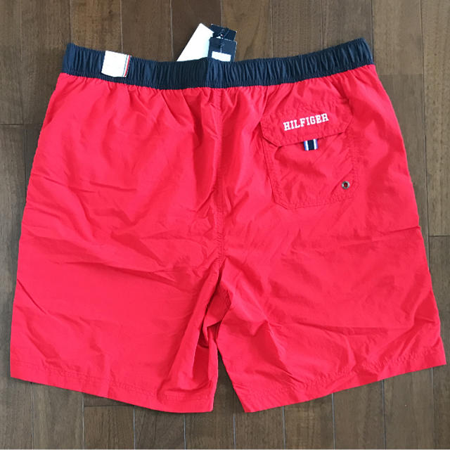 TOMMY HILFIGER(トミーヒルフィガー)の【新品】トミーヒルフィガー TOMMYHILGIGER 水着 メンズ XLサイズ メンズの水着/浴衣(水着)の商品写真