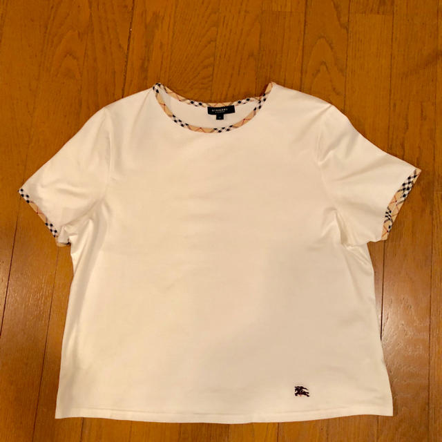 BURBERRY(バーバリー)の花ママ様専用☆美品☆バーバリーのTシャツ・15号 レディースのトップス(Tシャツ(半袖/袖なし))の商品写真