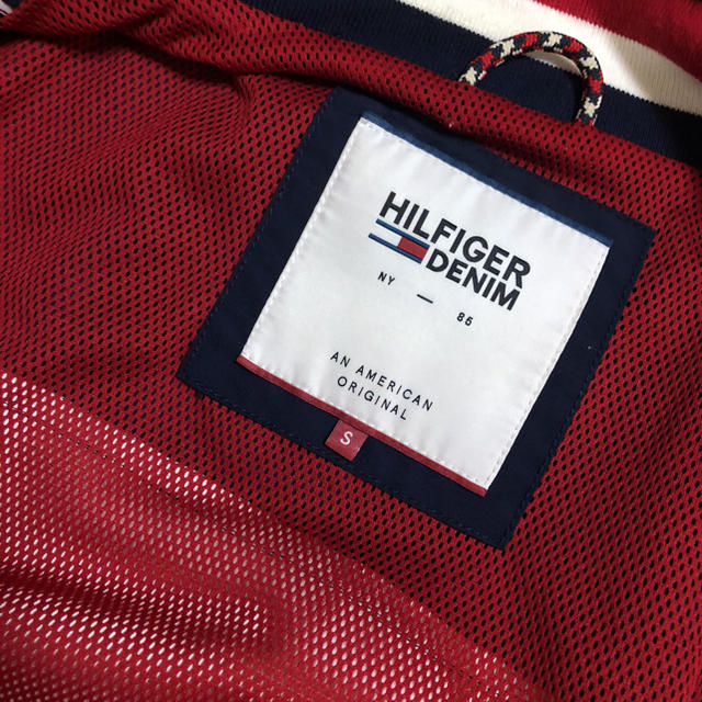 TOMMY HILFIGER(トミーヒルフィガー)のトミーヒルフィガー ジャケット メンズのジャケット/アウター(ナイロンジャケット)の商品写真