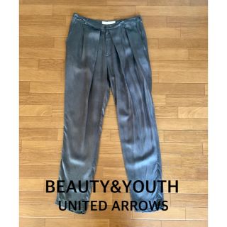 ビューティアンドユースユナイテッドアローズ(BEAUTY&YOUTH UNITED ARROWS)のBEAUTY&YOUTH サテン調 テーパードパンツ(カジュアルパンツ)