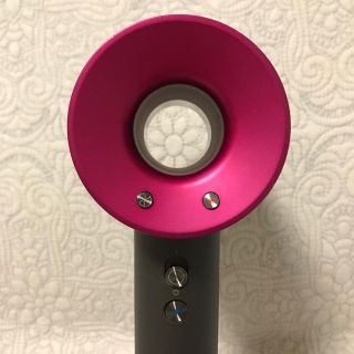 ダイソン(Dyson)の新型 ダイソン／dyson ドライヤー(ドライヤー)