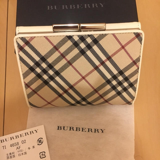 BURBERRY(バーバリー)の新品未使用 日本製 確実正規品 バーバリー Burberry がま口 財布 レディースのファッション小物(財布)の商品写真