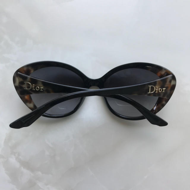 Christian Dior(クリスチャンディオール)のDior サングラス キャットアイ レディースのファッション小物(サングラス/メガネ)の商品写真