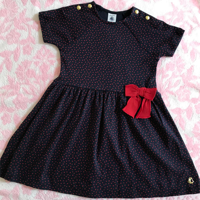 PETIT BATEAU(プチバトー)の☆SALE☆ 新品 プチバトー♡ プリント半袖ワンピース 36m 95cm キッズ/ベビー/マタニティのキッズ服女の子用(90cm~)(ワンピース)の商品写真