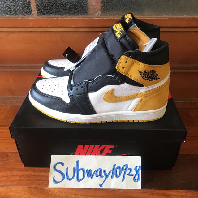 NIKE(ナイキ)のNIKE AIR JORDAN 1 RETRO HI YELLOW 26 メンズの靴/シューズ(スニーカー)の商品写真