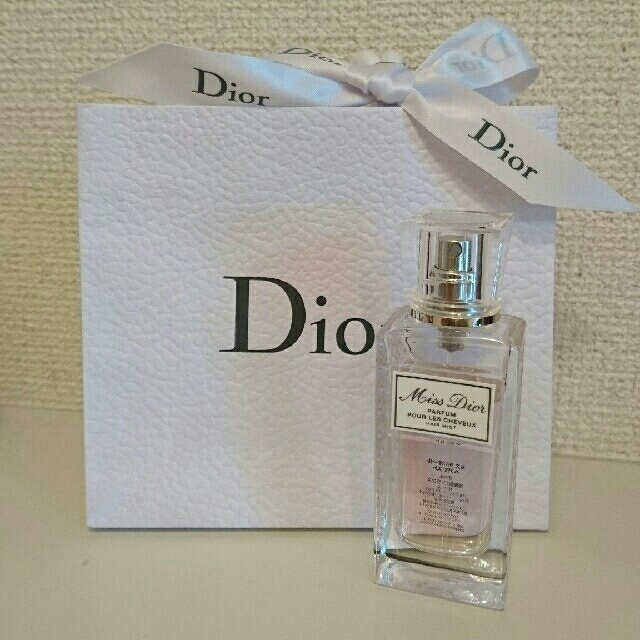 Dior(ディオール)の☆りにゃ様専用☆Dior♡ヘアミスト　おまけ付き☆ コスメ/美容の香水(香水(女性用))の商品写真