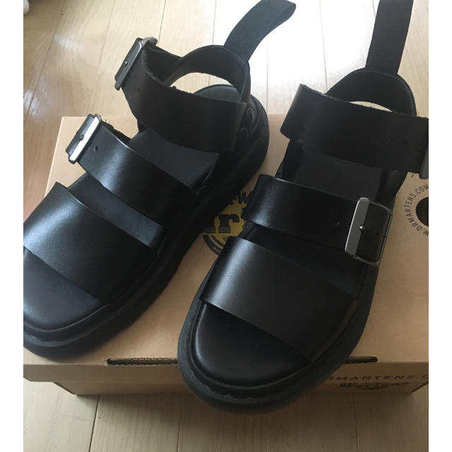 Dr.Martens(ドクターマーチン)の未使用 美品 今期ドクターマーチン サンダル レディースの靴/シューズ(サンダル)の商品写真