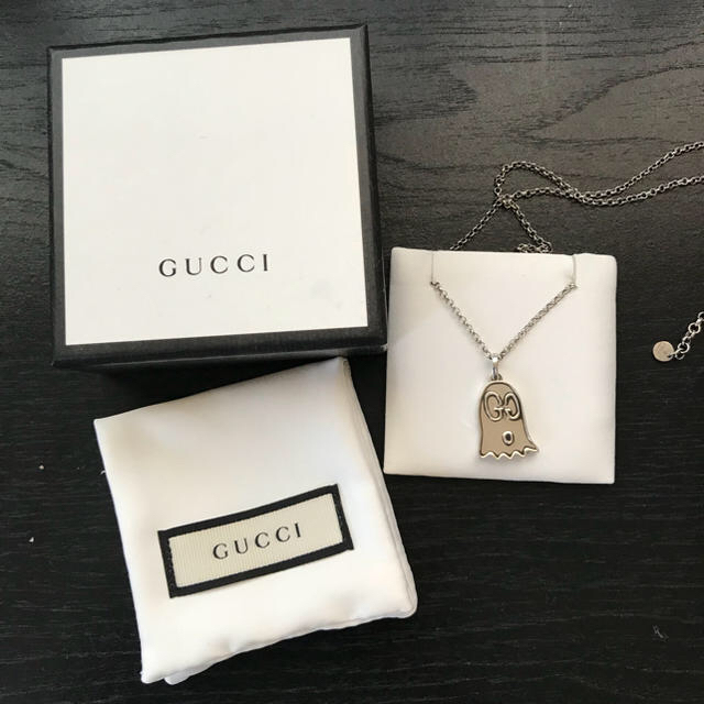 GUCCI - gucci ghost ネックレスの通販 by booooon|グッチなら GUCCI - gucci ghost ネックレスの通販 by booooon|グッチなら