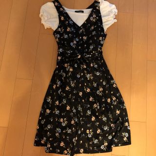 アベイル(Avail)の花柄ワンピース(ひざ丈ワンピース)