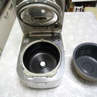 Panasonic - Panasonic スチーム＆可変圧力 IH ジャー炊飯器 SR-SPX103