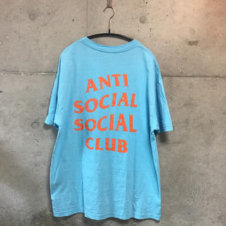 アンチ(ANTI)のANTI SOCIAL SOCIAL CLUB tシャツ オレンジ ブルー(Tシャツ/カットソー(半袖/袖なし))