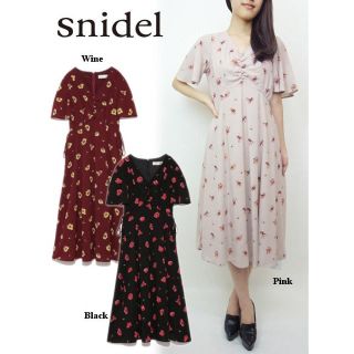 スナイデル(SNIDEL)の【限定値下げ！】snidel ポイントフラワーミモレワンピース💕(ロングワンピース/マキシワンピース)