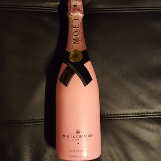 モエエシャンドン(MOËT & CHANDON)のモエ　ロゼ(シャンパン/スパークリングワイン)