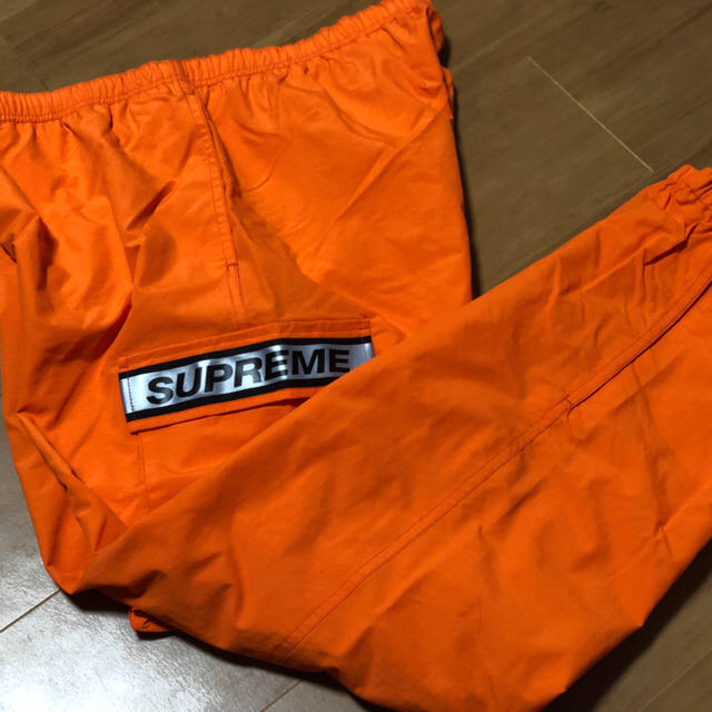 supreme reflectivetapingcargopants