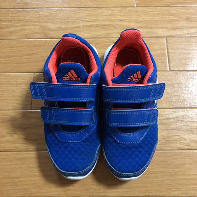 adidas(アディダス)のadidas Blue Running アディダス キッズ/ベビー/マタニティのキッズ靴/シューズ(15cm~)(スニーカー)の商品写真