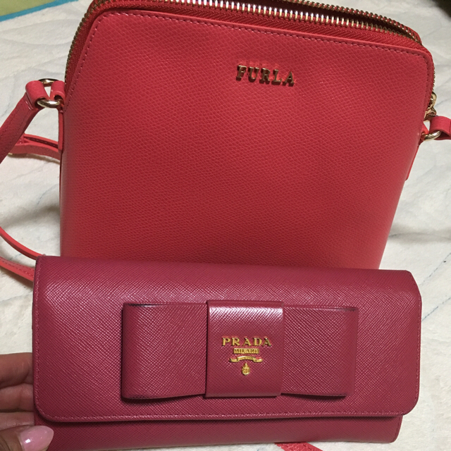 Furla(フルラ)のFURLA ショルダーバック ポーチ付き    レディースのバッグ(ショルダーバッグ)の商品写真