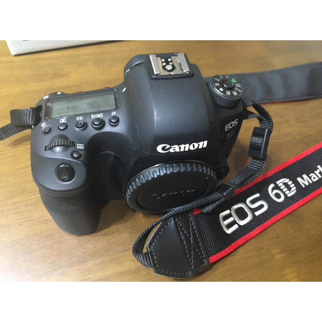 Canon(キヤノン)のCanon 一眼レフ EOS６D mark II 限定価格 スマホ/家電/カメラのカメラ(デジタル一眼)の商品写真