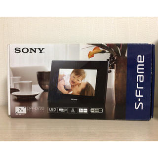 ソニー(SONY)のSONY デジタルフォトフレーム DPF-D720 ホワイト新品未使用(フォトフレーム)