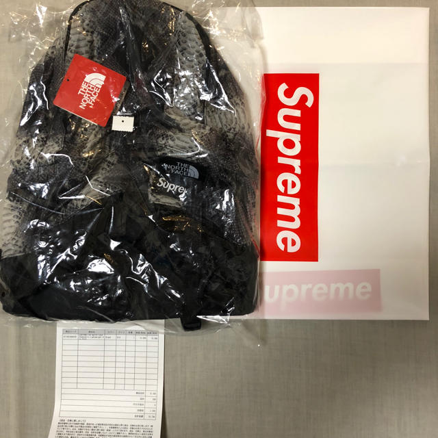 Supreme(シュプリーム)の Supreme The North Face  メンズのバッグ(バッグパック/リュック)の商品写真