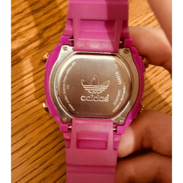 adidas(アディダス)のmmmm♡様専用 adidas  デジタル時計 レディースのファッション小物(腕時計)の商品写真