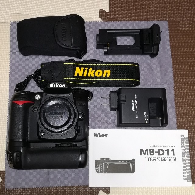 【美品】Nikon D7000 MB-D11付　約5000ショット