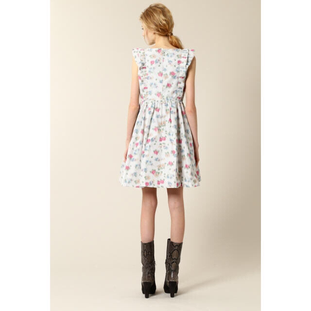 JILLSTUART(ジルスチュアート)のジルスチュアートJILL STUARTティナフラワーワンピ2015aw美品 レディースのワンピース(ひざ丈ワンピース)の商品写真