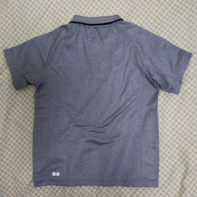 UNIQLO(ユニクロ)のUNIQLO 130 キッズ/ベビー/マタニティのキッズ服男の子用(90cm~)(Tシャツ/カットソー)の商品写真