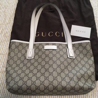 グッチ(Gucci)の【値下】GUCCI ホワイトレザー★モノグラムハンドバッグ(ハンドバッグ)