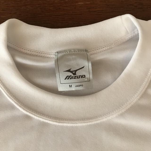 MIZUNO(ミズノ)の値下げしました‼︎ミズノＴシャツ Mサイズ スポーツ/アウトドアのテニス(ウェア)の商品写真