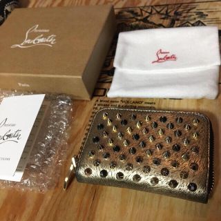 クリスチャンルブタン(Christian Louboutin)の★箱付★クリスチャンルブタン★ゴールド★スタッズ★コインケース(コインケース)