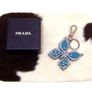 プラダ(PRADA)のプラダチャームキーリングバタフライブルー新品チャーム蝶(キーホルダー)