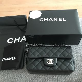 シャネル(CHANEL)のシャネルマトラッセ サイズ20 シルバーキャビアスキン (ショルダーバッグ)