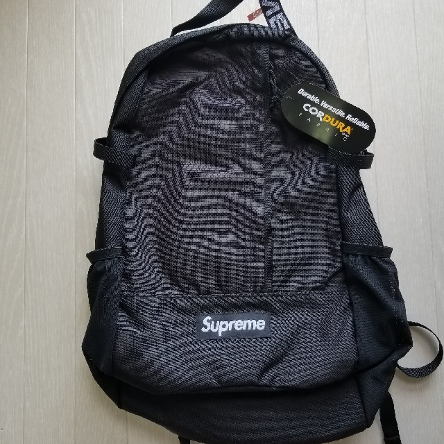 Supreme(シュプリーム)の新品 18SS Supreme Backpack Black バックパック メンズのバッグ(バッグパック/リュック)の商品写真