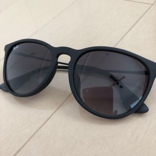 レイバン(Ray-Ban)の中古美品 Ray-Ban ERIKA RB4171F 622/8G 54(サングラス/メガネ)