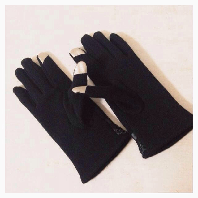 スマホ対応手袋 裏ボア ブラック レディースのファッション小物(手袋)の商品写真