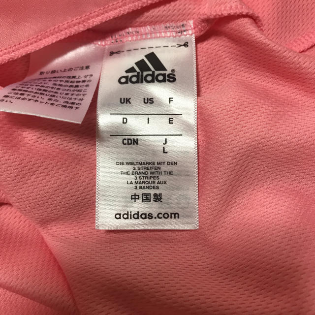 adidas(アディダス)のadidas 半袖シャツ レディースのトップス(Tシャツ(半袖/袖なし))の商品写真