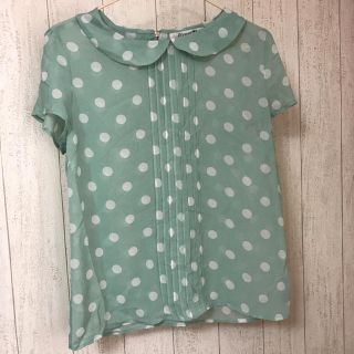 フォーエバートゥエンティーワン(FOREVER 21)のワンコインセール！ドット柄 シフォントップス  フォーエバー21(シャツ/ブラウス(半袖/袖なし))