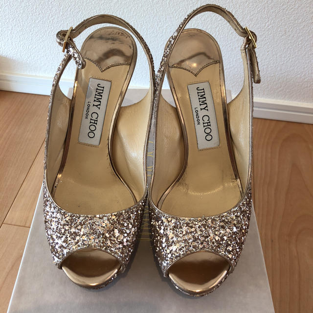 JIMMY CHOO(ジミーチュウ)のJIMMY CHOO グリッターパンプス 35.5 レディースの靴/シューズ(ハイヒール/パンプス)の商品写真